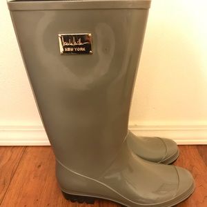 Nicole Miller rain boots size 7 ladies